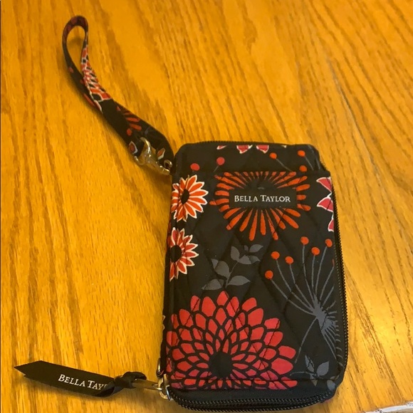 bella taylor Handbags - Bella Taylor wristlet